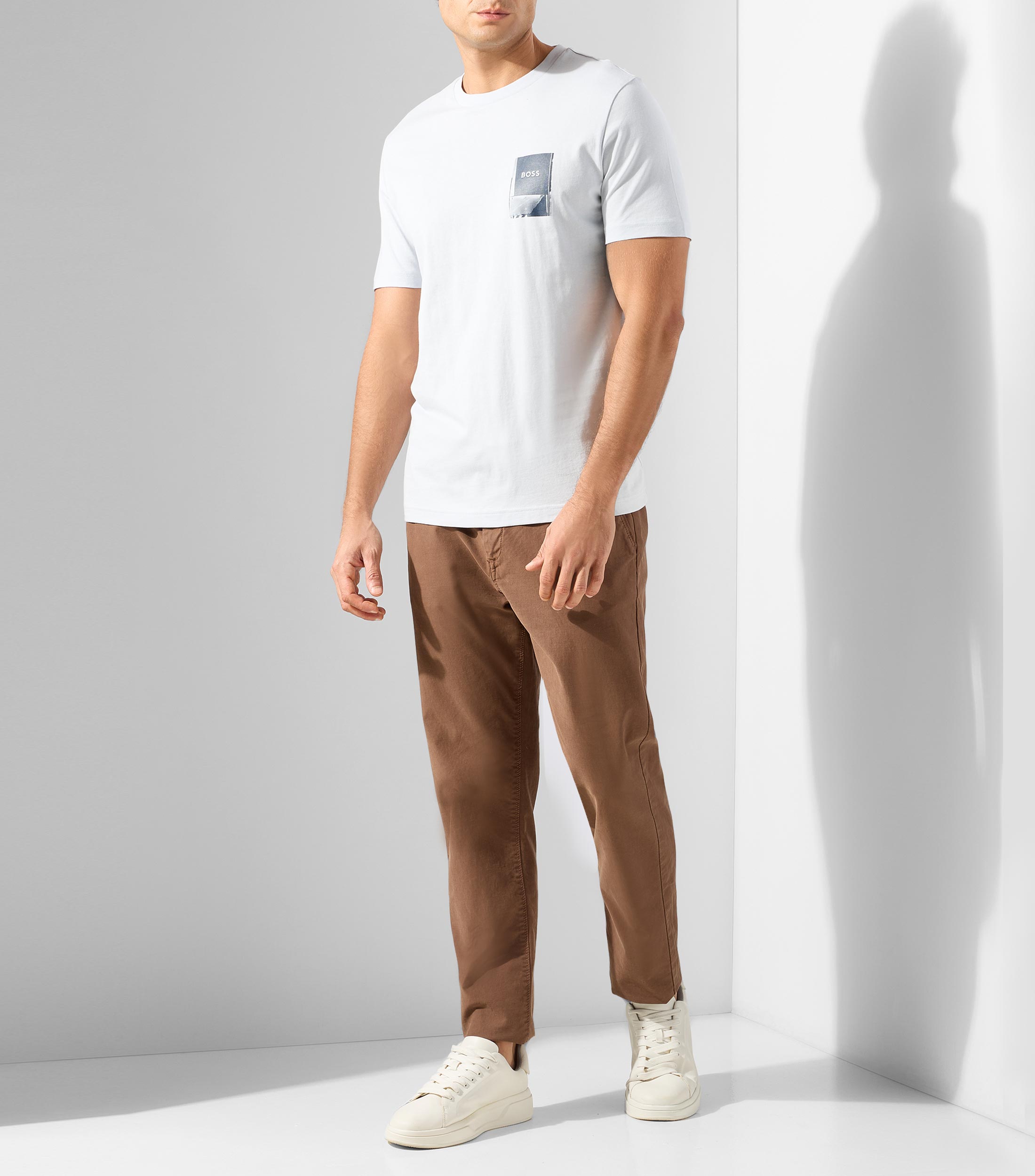 Playera cuello redondo manga corta estampada Hombre